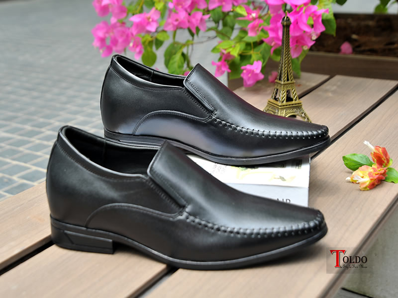 Giày cao nhẹ và êm